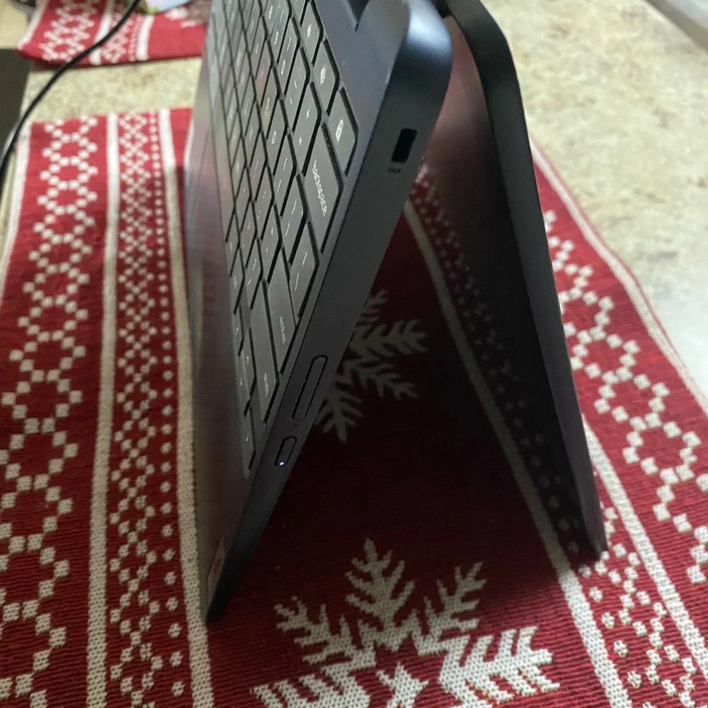 Lenovo IP Flex 3 Chromebook - Stylish Abyss Blue Laptop Touchscreen